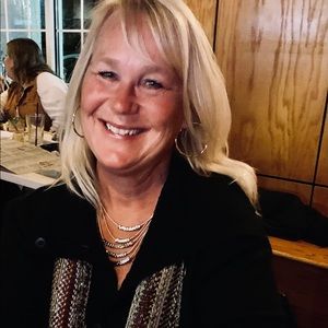 Meet your Posher, Cindy